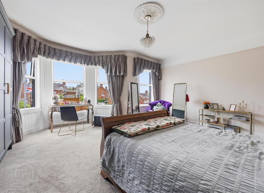 376 Cregagh Road, Upper Knockbreda, Belfast, BT6 9EY
