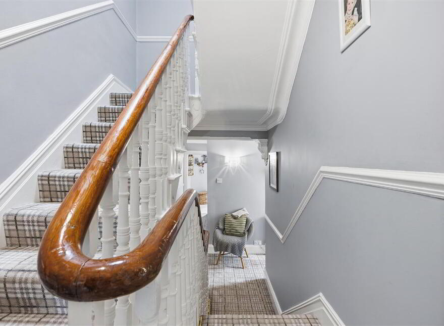 376 Cregagh Road, Upper Knockbreda, Belfast, BT6 9EY