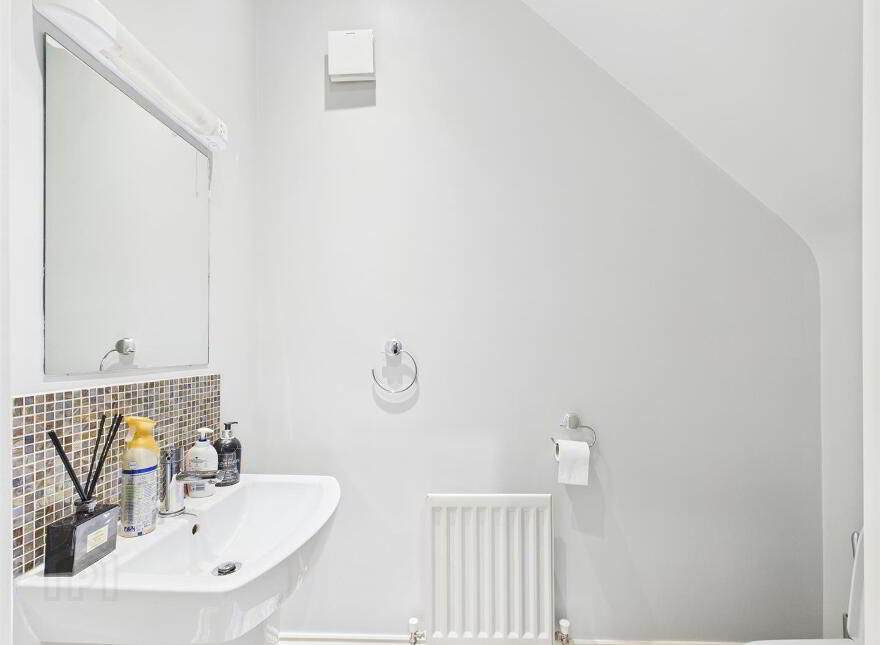 6 Bracken Hill Terrace, Ballymaconaghy Road, Belfast, BT8 6ZT