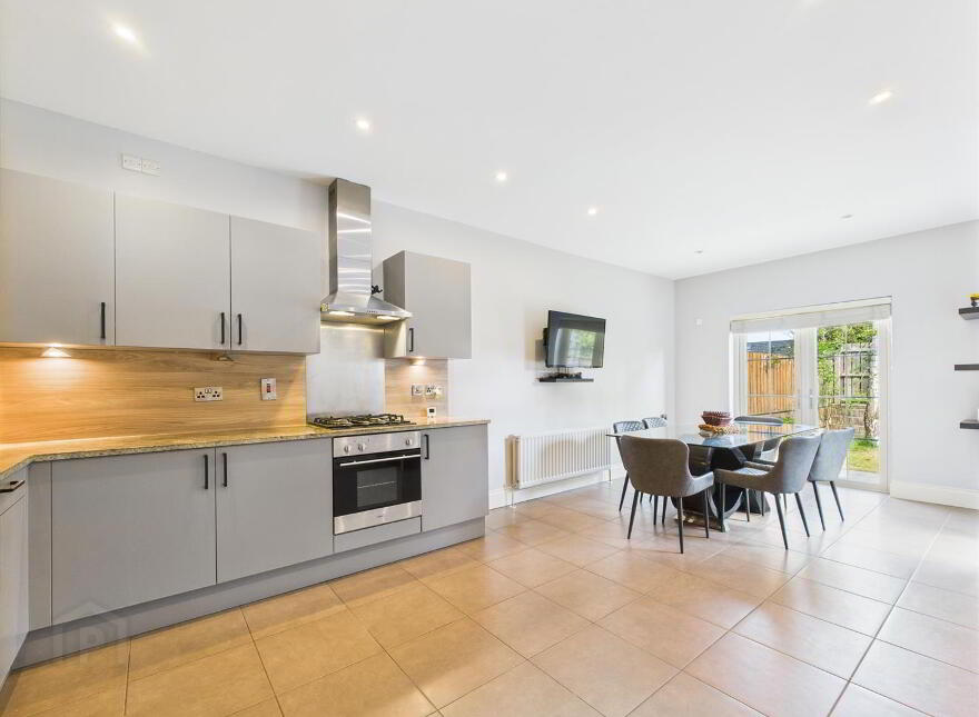 6 Bracken Hill Terrace, Ballymaconaghy Road, Belfast, BT8 6ZT