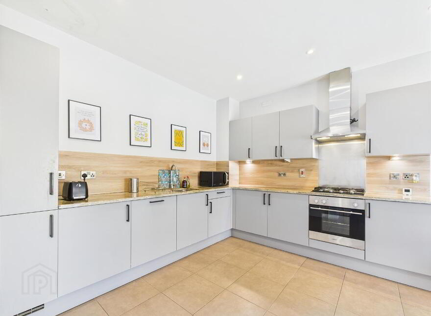 6 Bracken Hill Terrace, Ballymaconaghy Road, Belfast, BT8 6ZT