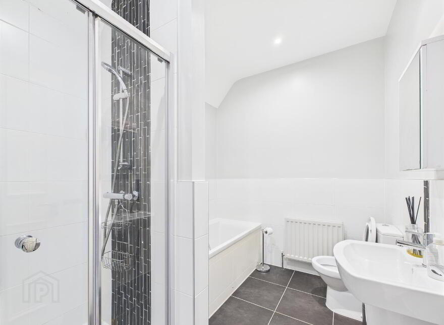 6 Bracken Hill Terrace, Ballymaconaghy Road, Belfast, BT8 6ZT