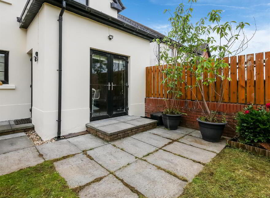6 Bracken Hill Terrace, Ballymaconaghy Road, Belfast, BT8 6ZT