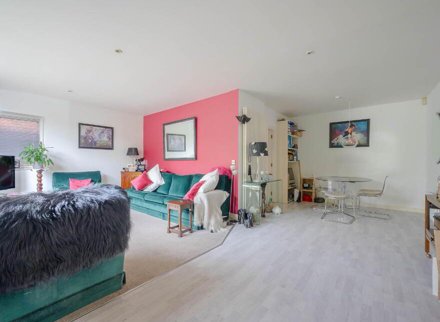 3 Cabin Hill Close, 483 Upper Newtownards Road, Belfast, BT4 3LL