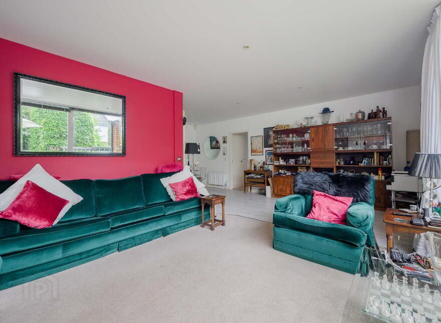 3 Cabin Hill Close, 483 Upper Newtownards Road, Belfast, BT4 3LL