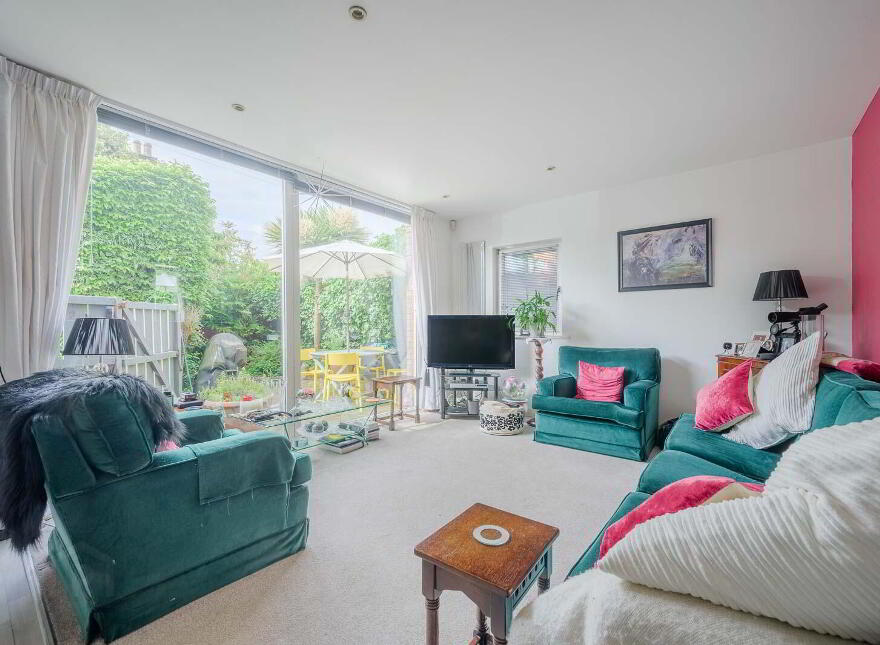 3 Cabin Hill Close, 483 Upper Newtownards Road, Belfast, BT4 3LL