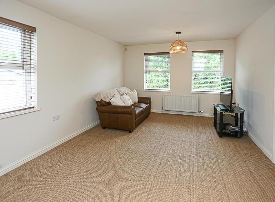 Apt 4, 24 Croft Road, Holywood, BT18 0PB