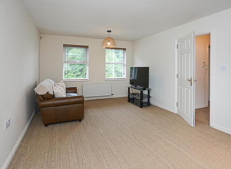 Apt 4, 24 Croft Road, Holywood, BT18 0PB