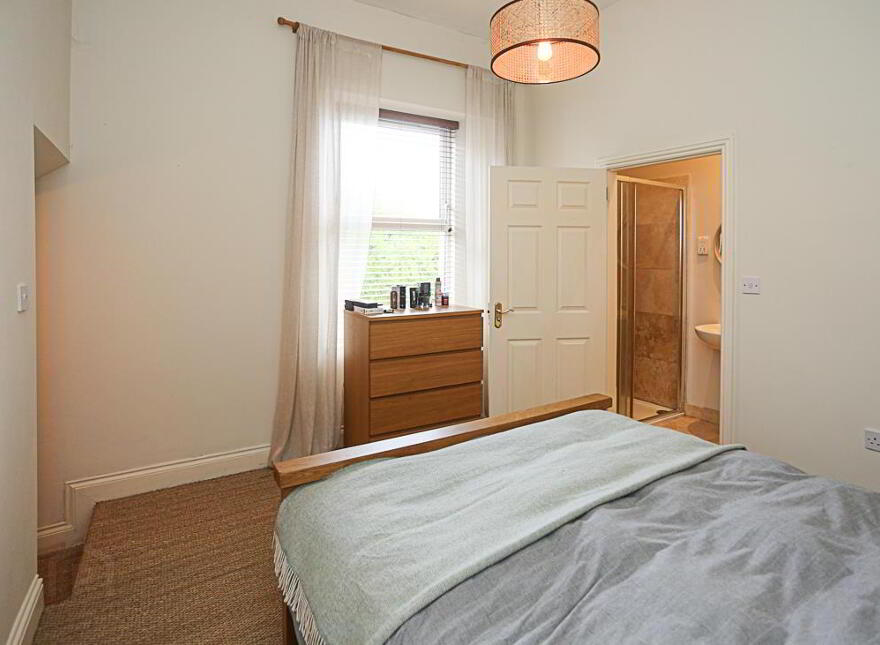 Apt 4, 24 Croft Road, Holywood, BT18 0PB
