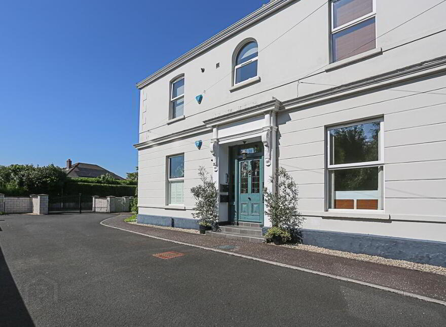 Apt 4, 24 Croft Road, Holywood, BT18 0PB