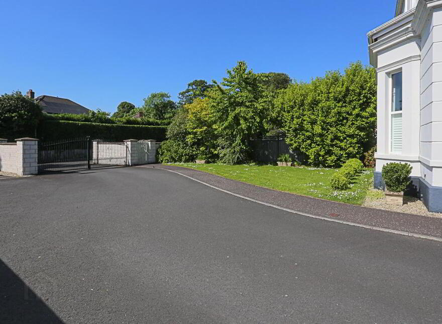 Apt 4, 24 Croft Road, Holywood, BT18 0PB