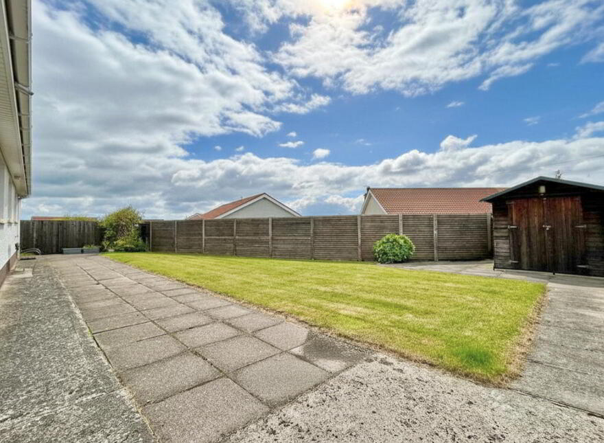 15 Caldwell Park, Portrush, BT56 8PJ