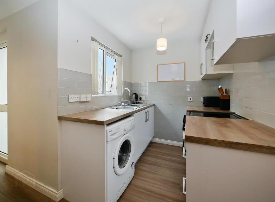 49 Ardenvohr Street, Woodstock Road, Belfast, BT6 8NB