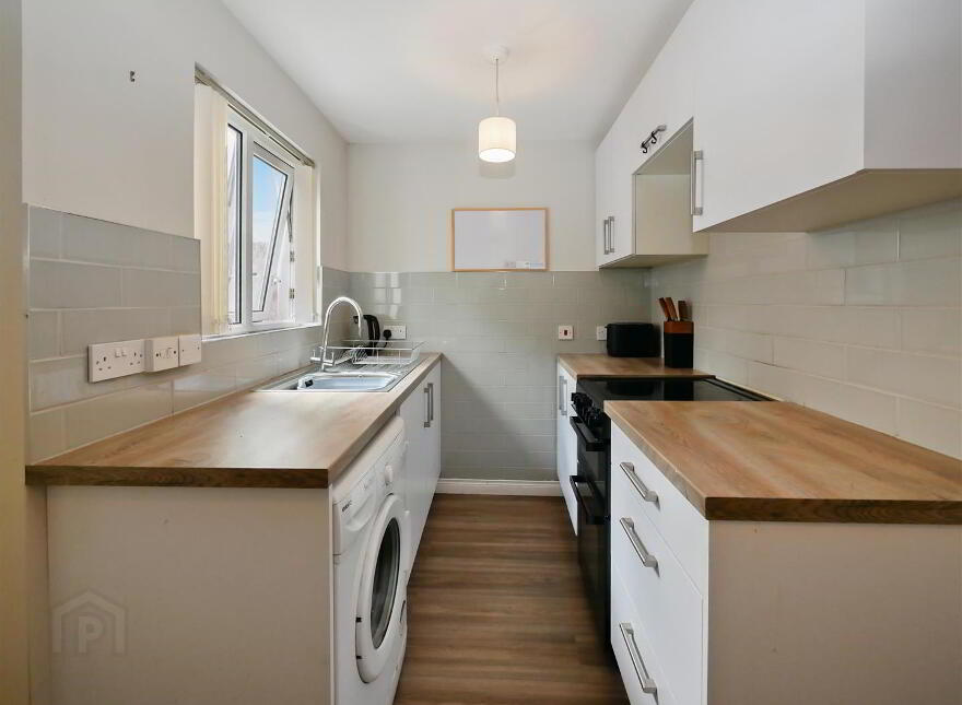 49 Ardenvohr Street, Woodstock Road, Belfast, BT6 8NB