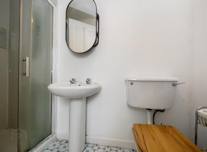 49 Ardenvohr Street, Woodstock Road, Belfast, BT6 8NB