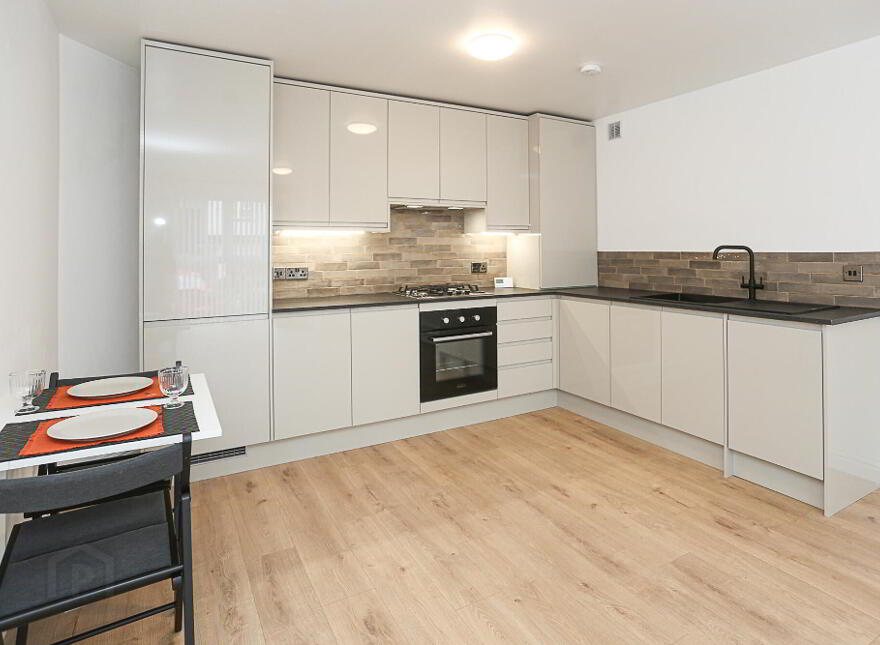 9 Barnetts Chase, Belfast, BT5 7BF