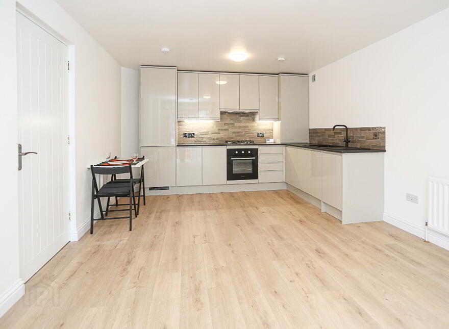 9 Barnetts Chase, Belfast, BT5 7BF