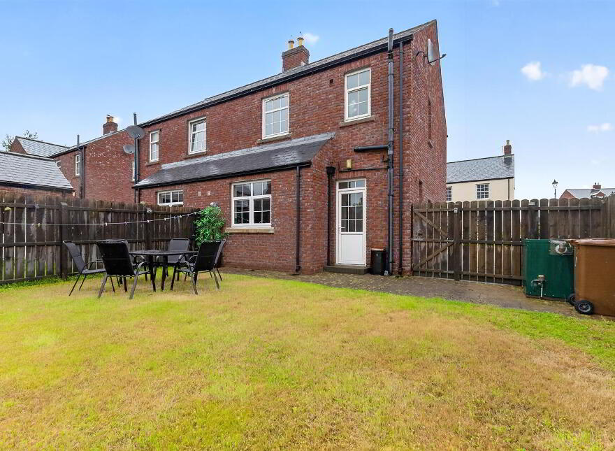 12 Breton Avenue, Lisburn, BT28 3XZ