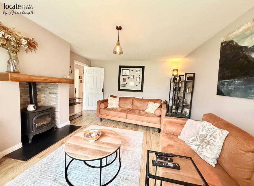 31 Briar Hill, Greysteel, Derry, BT47 3DE