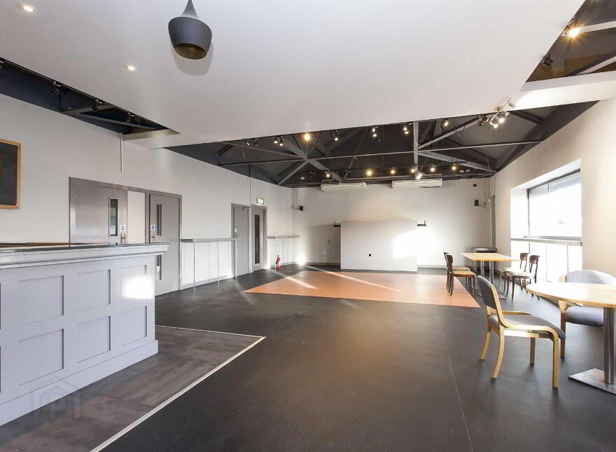 1-3 Court Square, Newtownards, BT23 7NZ