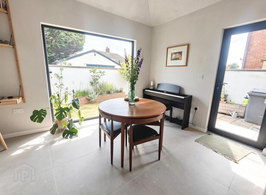 43 Seaview Drive, Belfast, BT15 3NB
