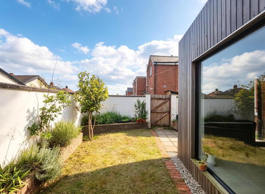43 Seaview Drive, Belfast, BT15 3NB
