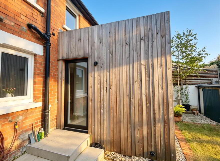 43 Seaview Drive, Belfast, BT15 3NB
