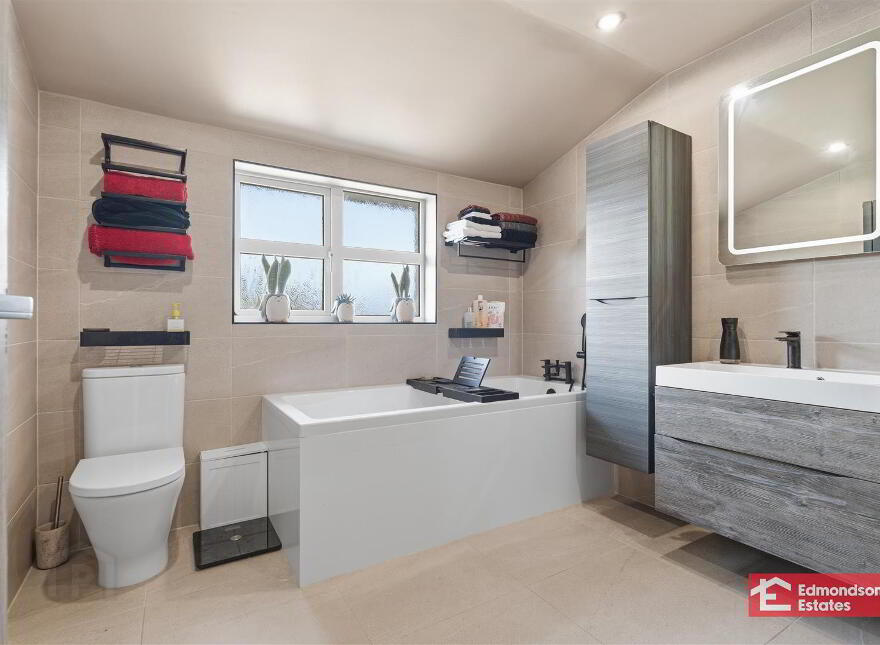 4 Regent Avenue, Carrickfergus, BT38 7TY