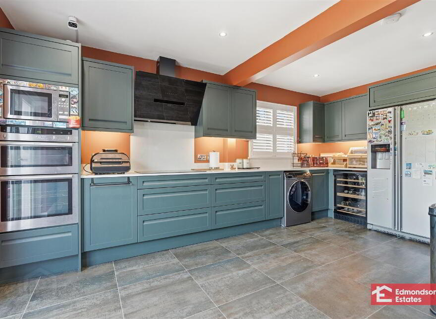 4 Regent Avenue, Carrickfergus, BT38 7TY