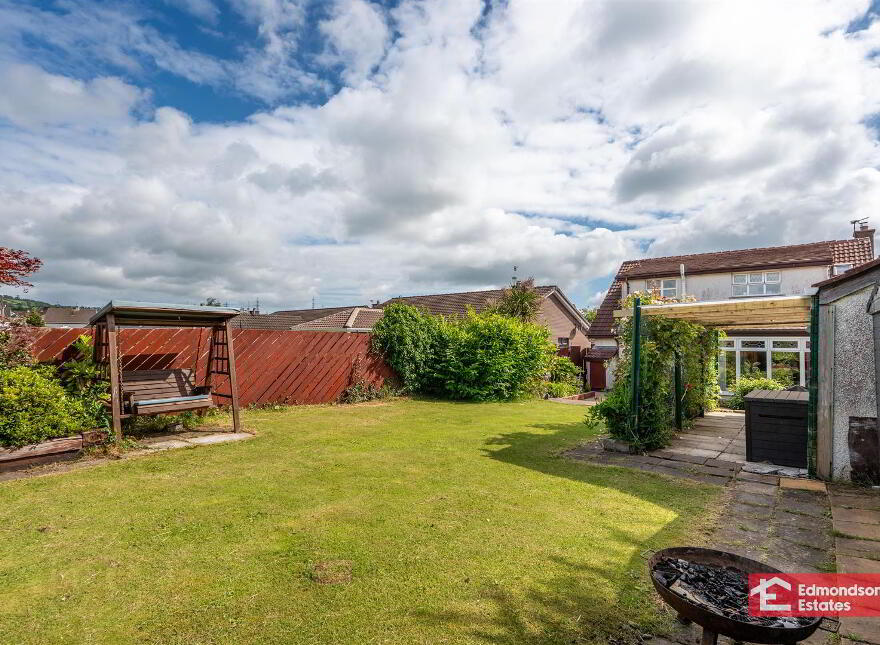 4 Regent Avenue, Carrickfergus, BT38 7TY