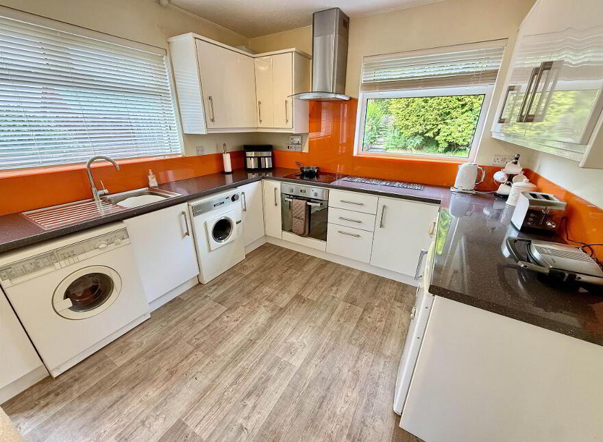 15 Downshire Park South, Cregagh, Belfast, BT6 9JN