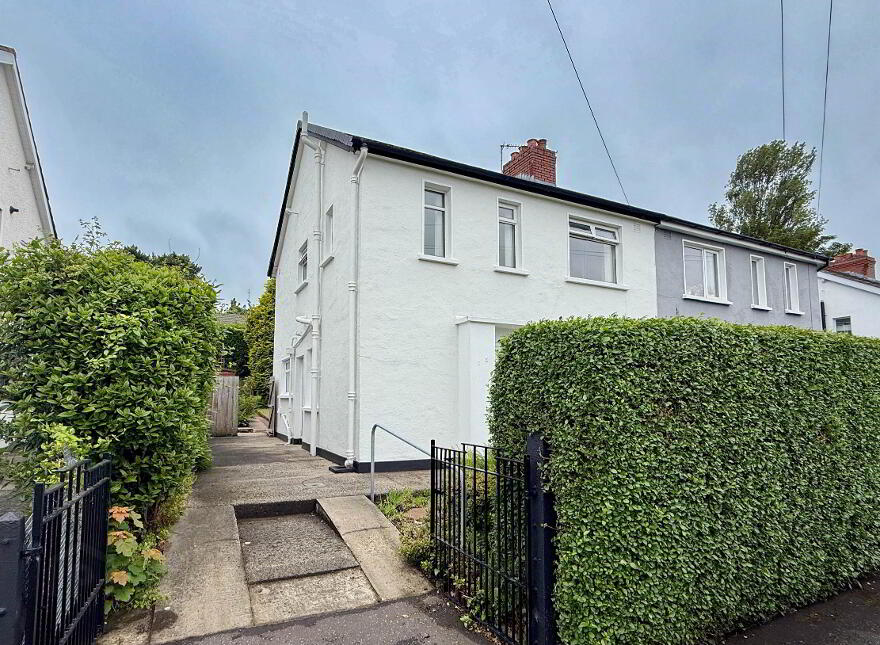 15 Downshire Park South, Cregagh, Belfast, BT6 9JN