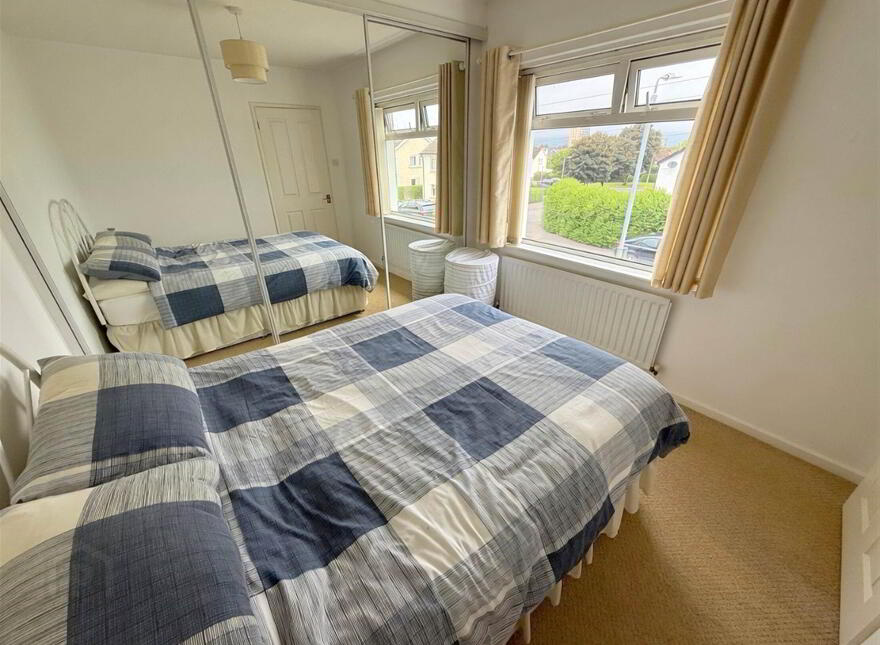 15 Downshire Park South, Cregagh, Belfast, BT6 9JN