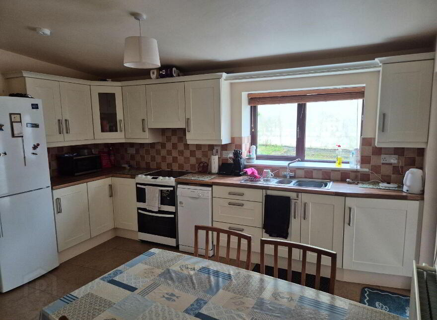 10 Saint Joseph's Terrace, Carrickmacross, A81CX22