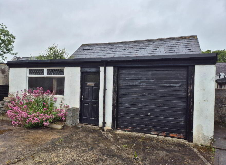 10 Saint Joseph's Terrace, Carrickmacross, A81CX22