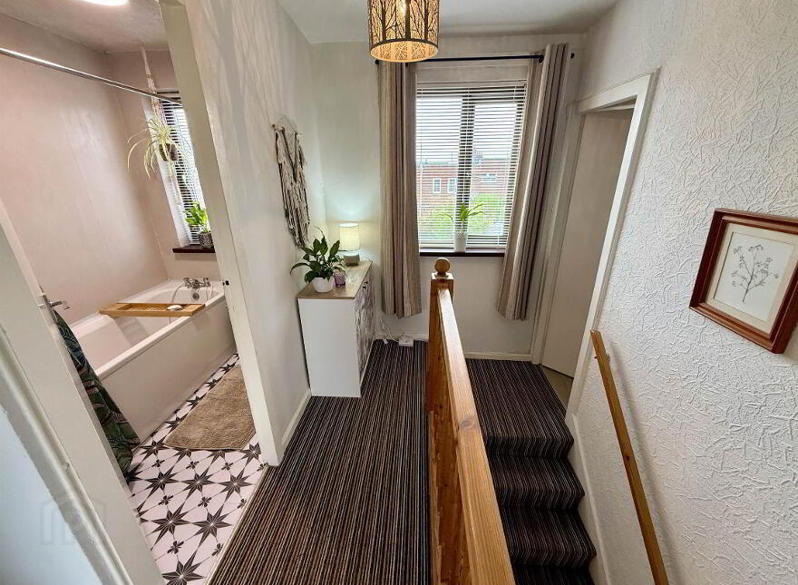4 Bannagh Corner, Rosetta, Belfast, BT6 0EJ