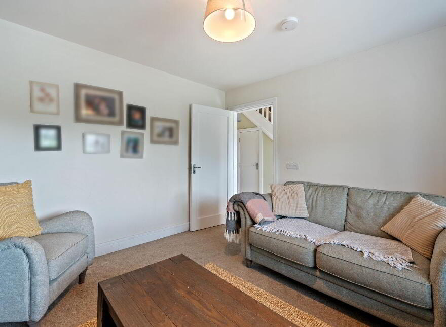19 The Square, Elmbury, Carrigtwohill, T45C662
