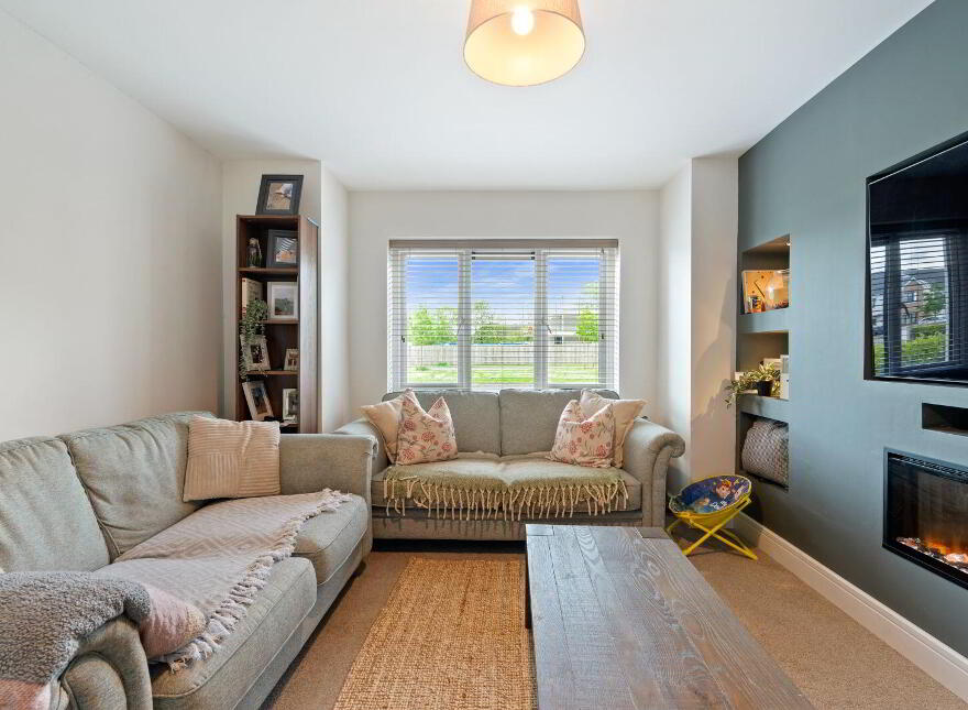 19 The Square, Elmbury, Carrigtwohill, T45C662