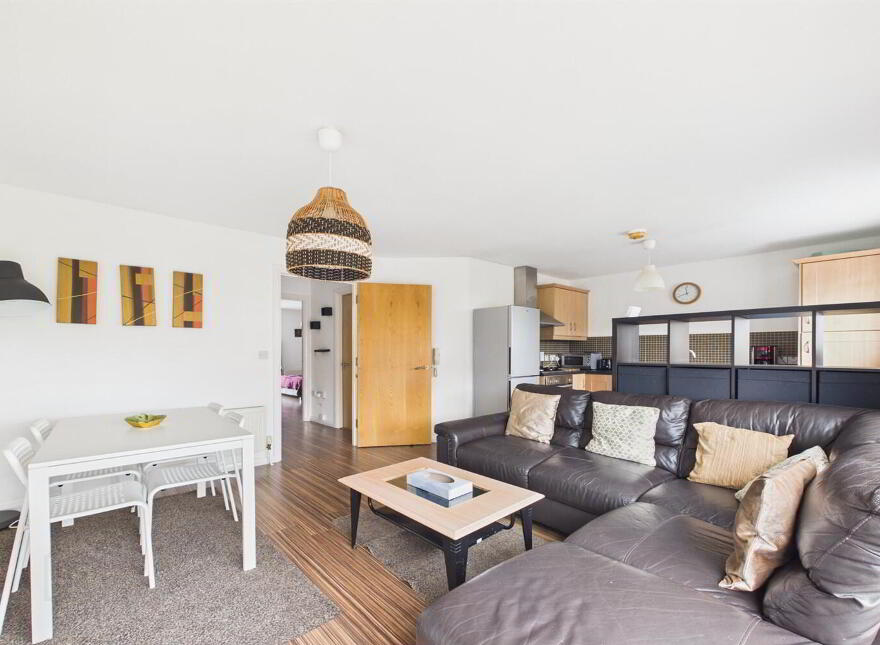 Apt 7 6, Lewis Mews, Belfast, BT4 1FY