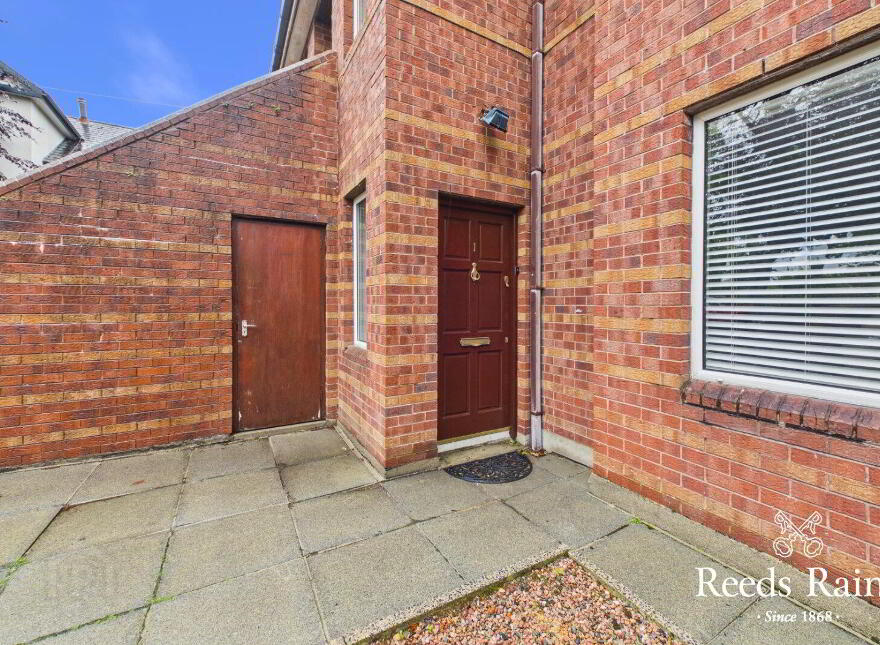 Flat 1, 64 Osborne Park, Malone, Belfast, BT9 6JP