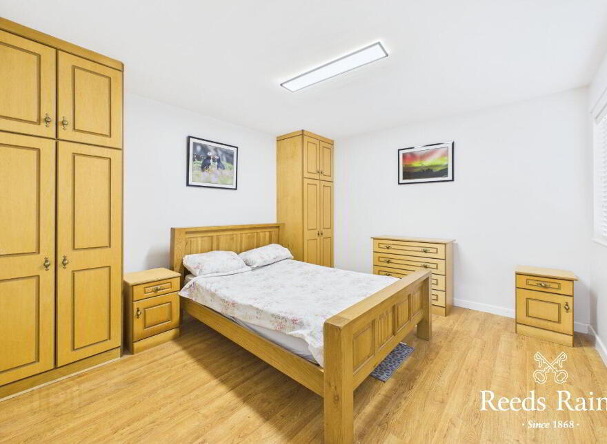 Flat 1, 64 Osborne Park, Malone, Belfast, BT9 6JP