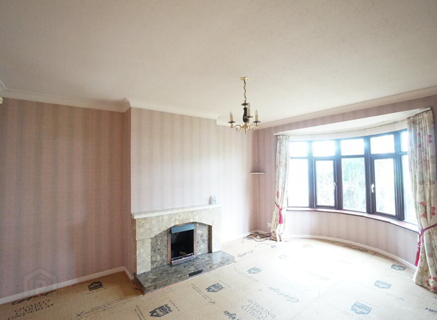 15 Beechfield Park, Lisburn, BT28 1JE