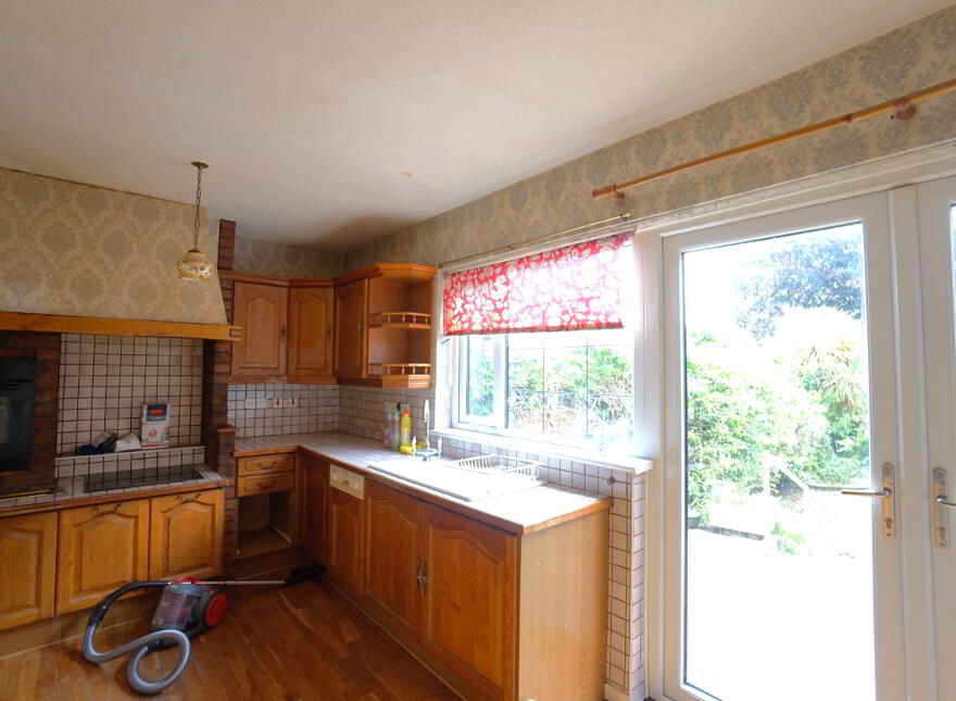 15 Beechfield Park, Lisburn, BT28 1JE