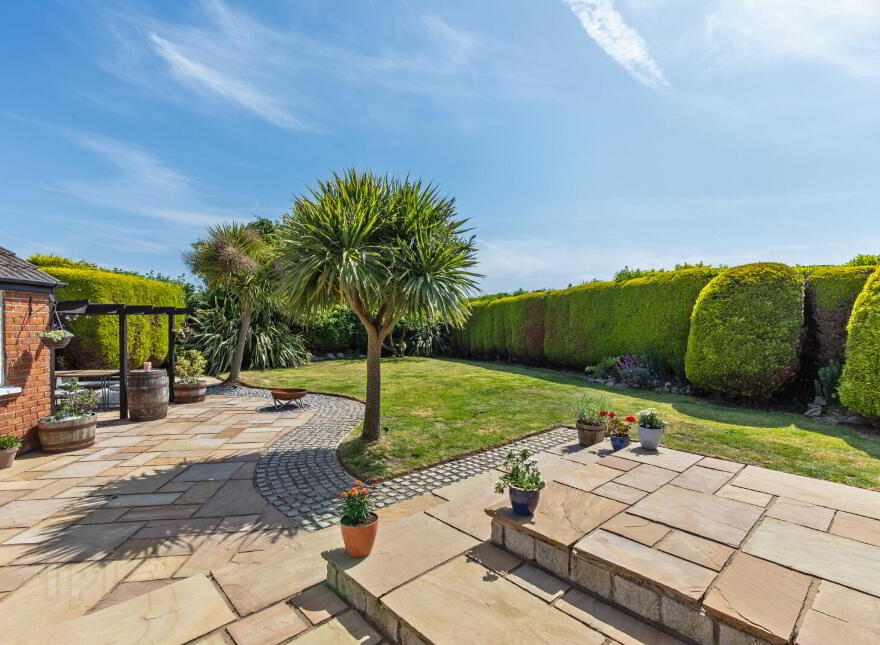9 Wanstead Crescent, Dundonald, Belfast, BT16 2EN