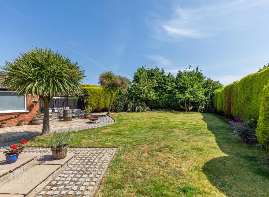 9 Wanstead Crescent, Dundonald, Belfast, BT16 2EN