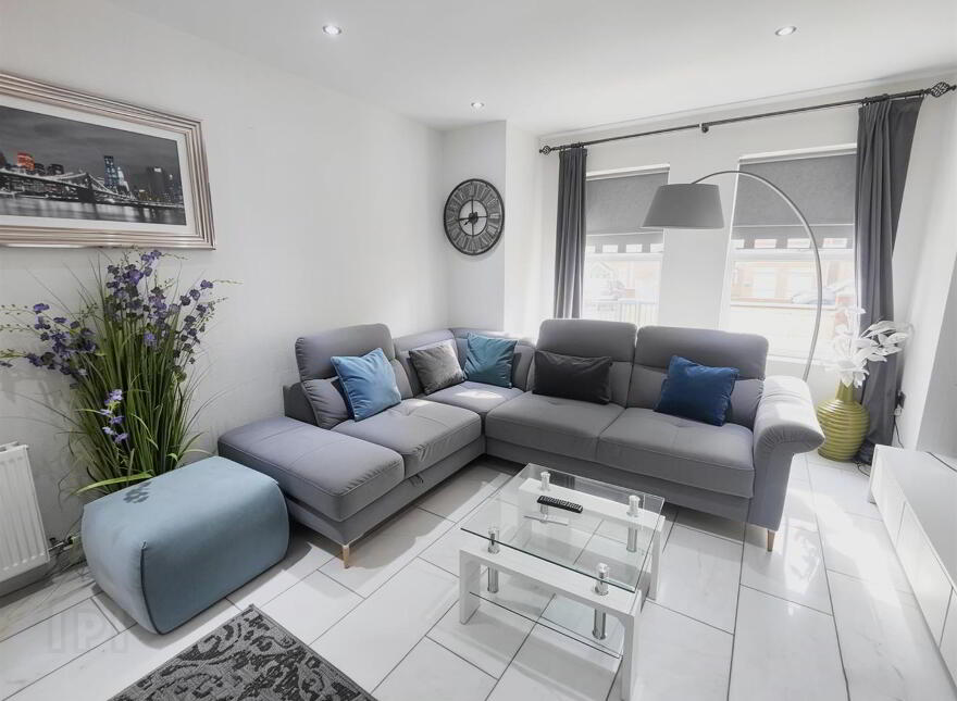 13 Wolfhill Manor, Belfast, BT14 8DE
