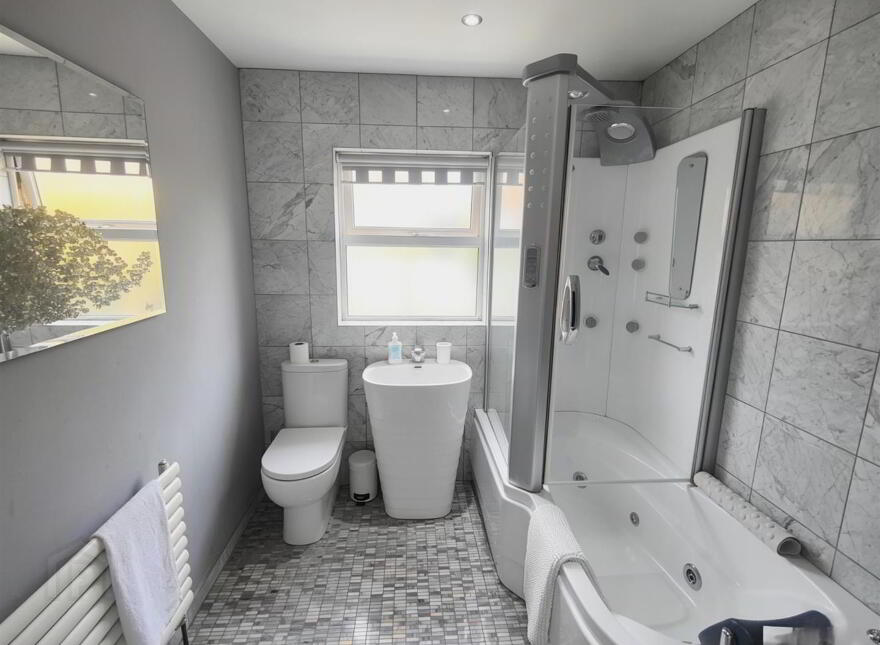 13 Wolfhill Manor, Belfast, BT14 8DE