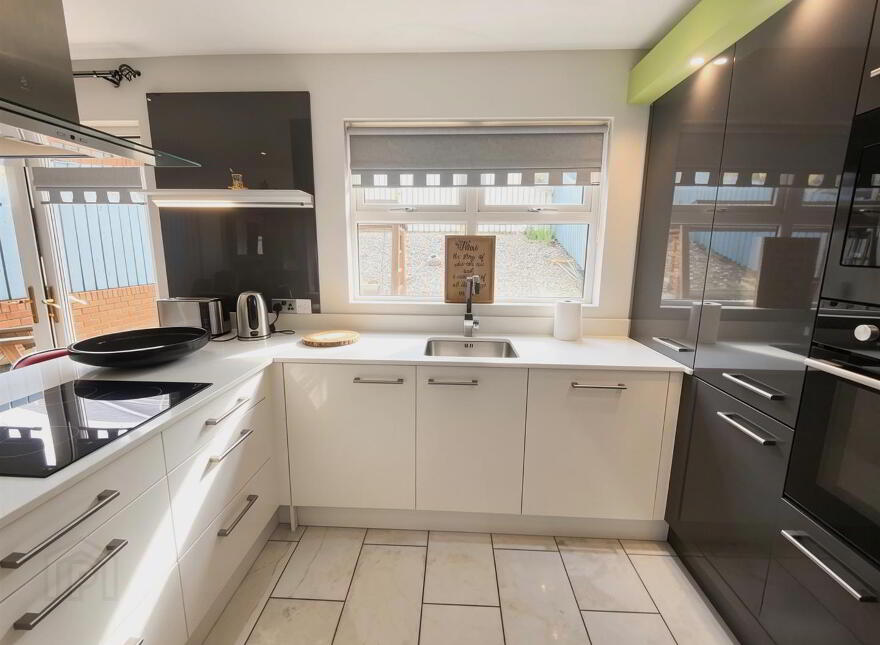 13 Wolfhill Manor, Belfast, BT14 8DE