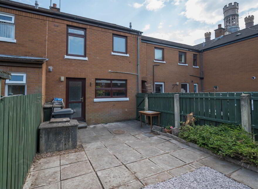 17 Henrietta Street, Belfast, BT2 8LW