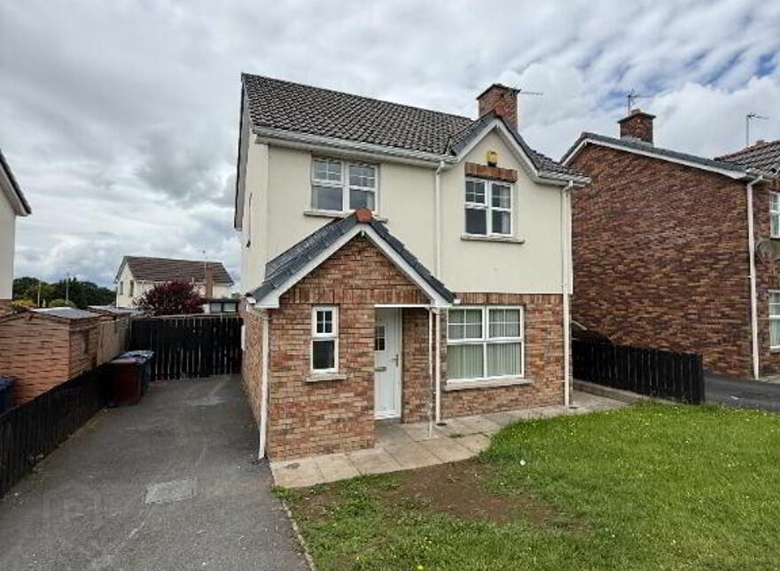 85 Carrigart Crescent, Lurgan, BT65 5EG